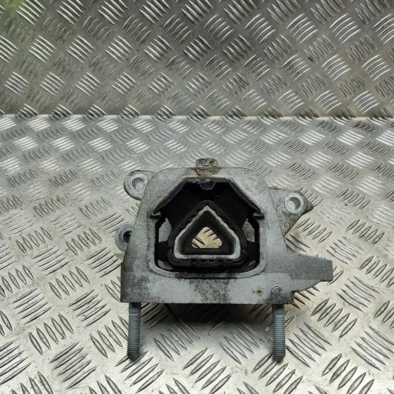 Dzinēja spilvens 9826533880