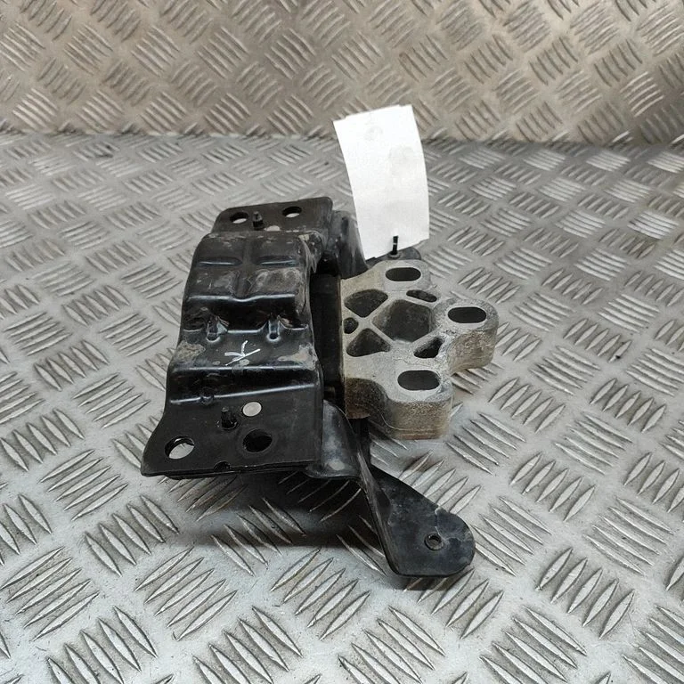 Dzinēja spilvens 5Q0199555BJ