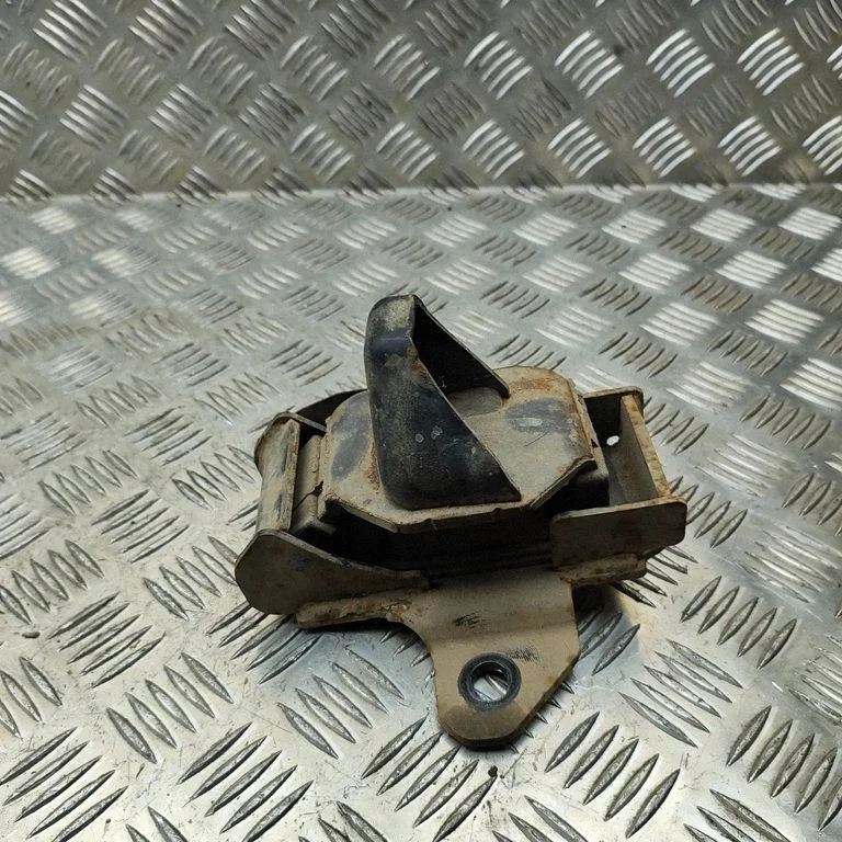 Dzinēja spilvens 8983953780