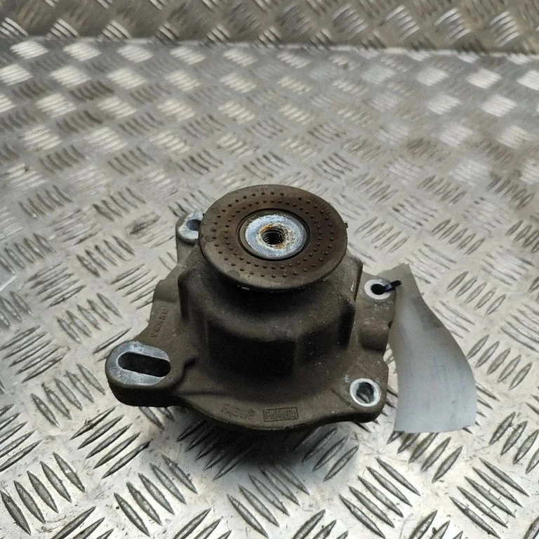 Dzinēja spilvens GK316A002AC
