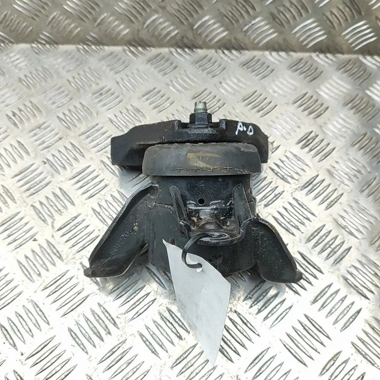 Engine mount bracket – Hyundai i40 (2011-)
