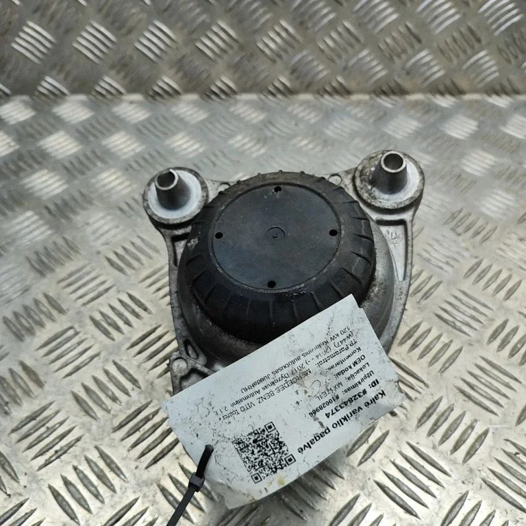 Dzinēja spilvens A4472410213