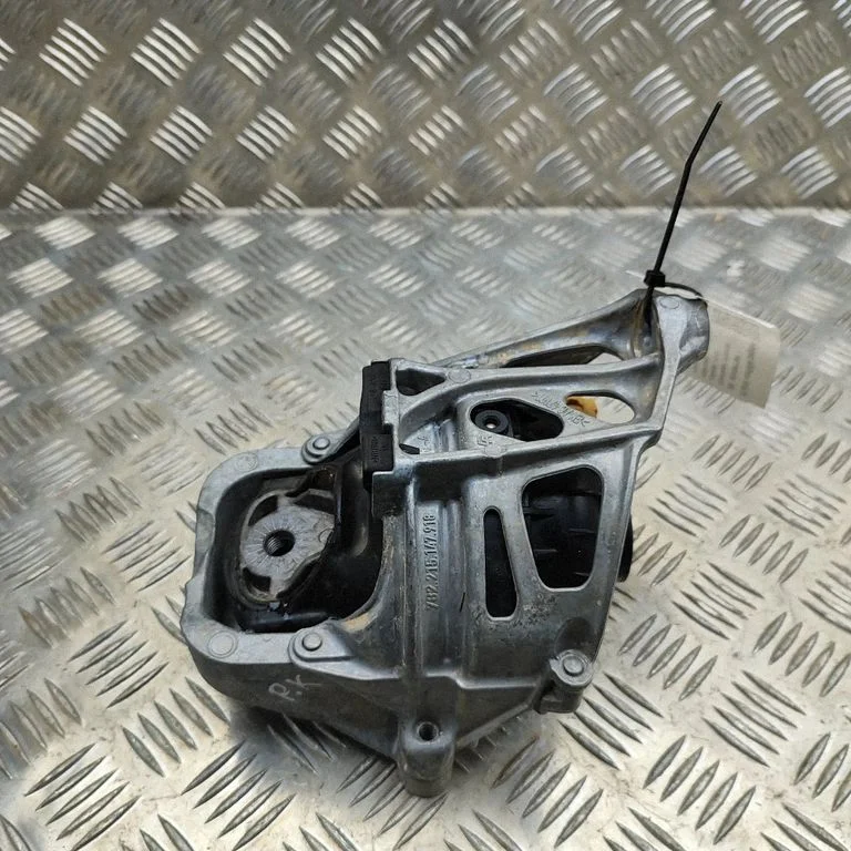 Dzinēja spilvens 4M019371GK
