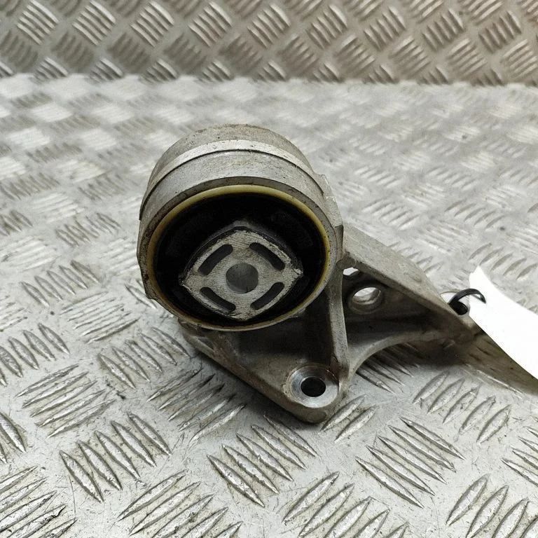 Engine mount bracket 9J1226A