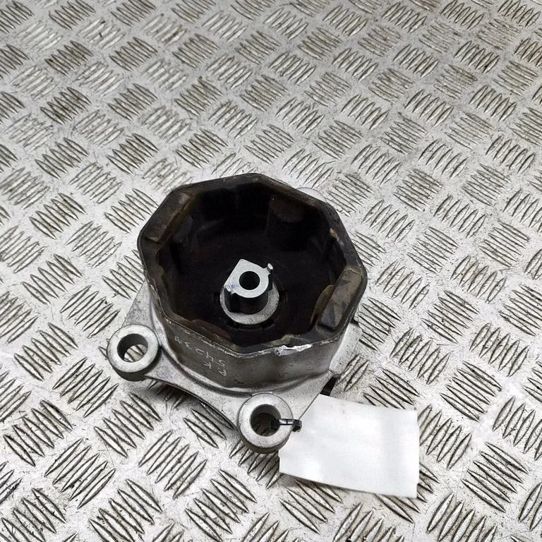 Dzinēja spilvens 31686296