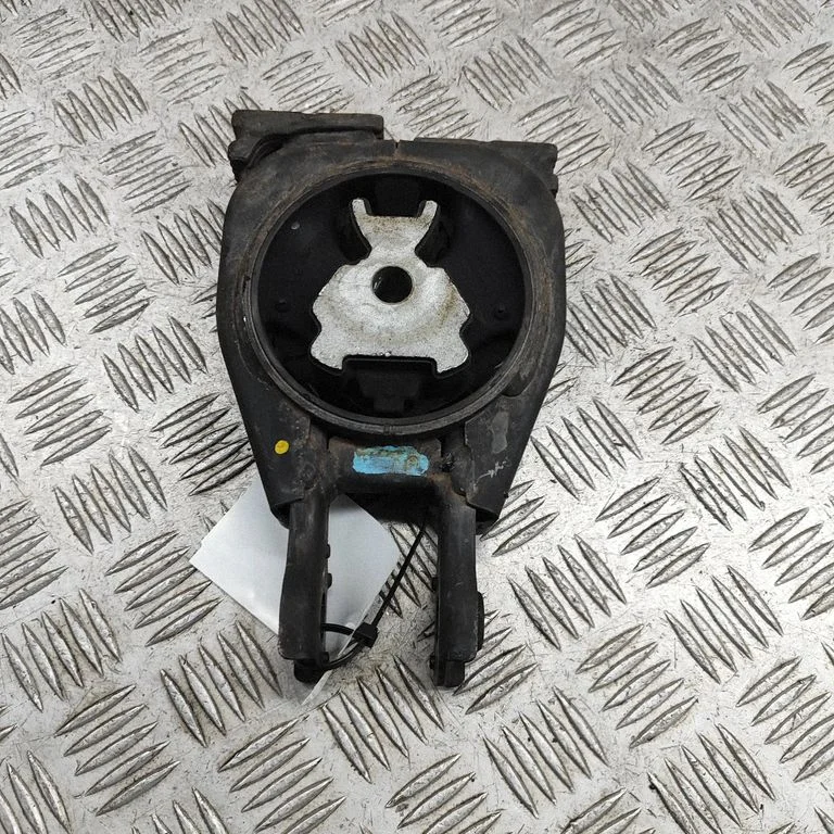 Dzinēja spilvens BDGH39040C