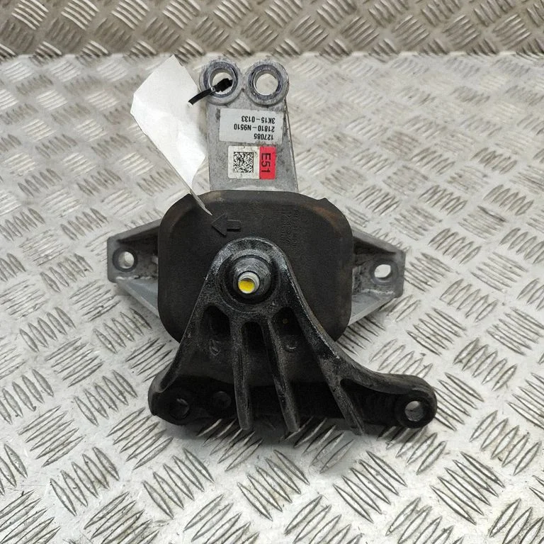 Dzinēja spilvens 21810N9510