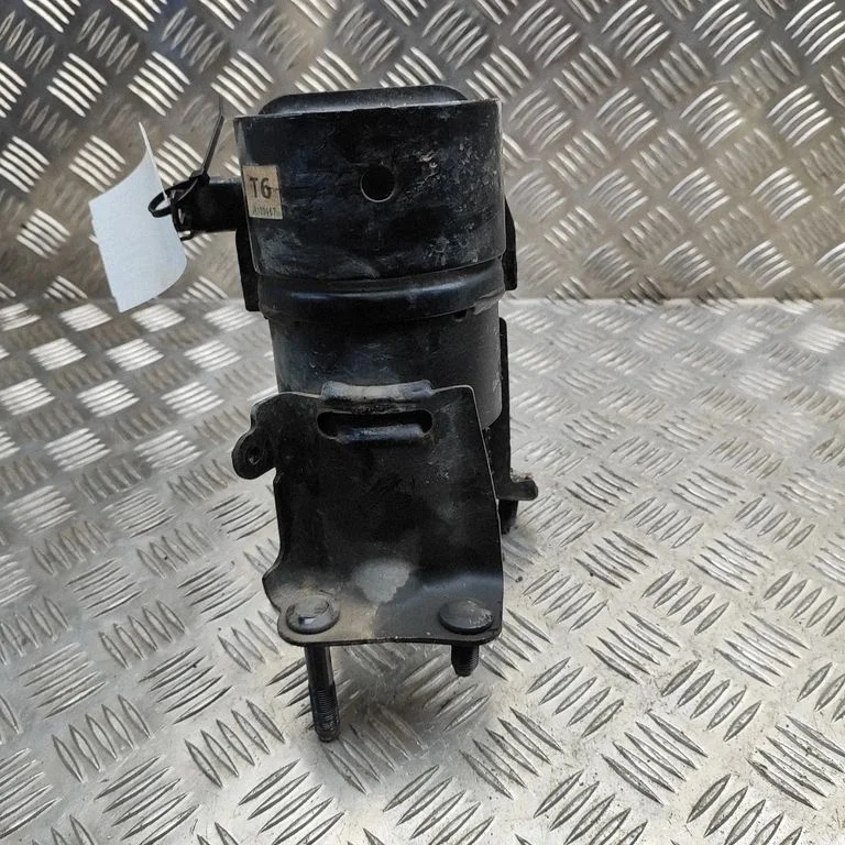 Engine mount bracket 1237125070