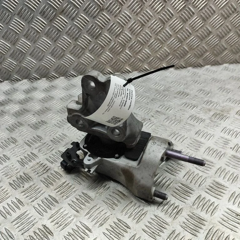Dzinēja spilvens G23050R020