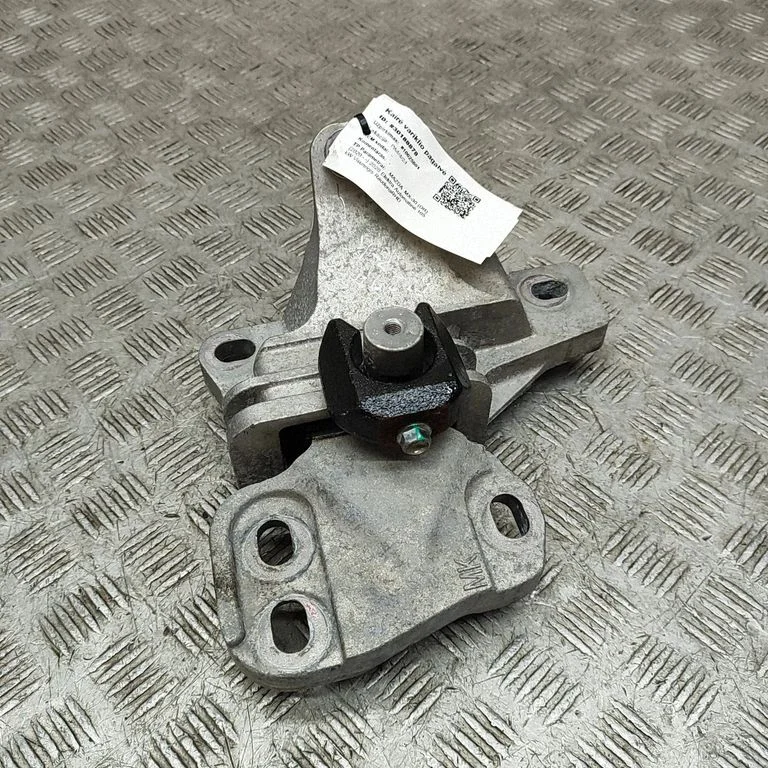 Mootoripadi DN4E39070