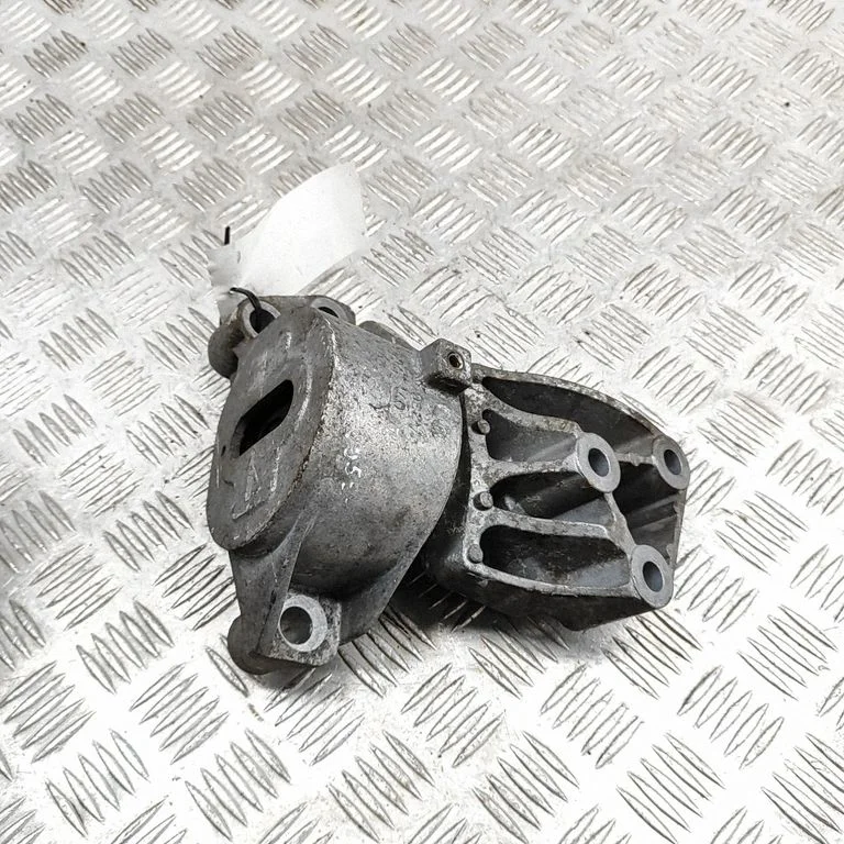 Dzinēja spilvens – Fiat Doblo (2010-2022)