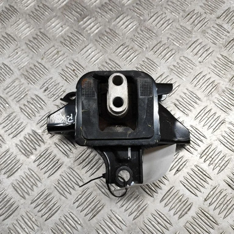 Dzinēja spilvens 21870BF000