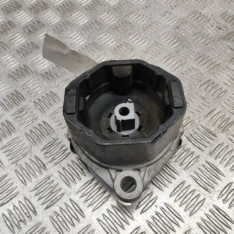 Dzinēja spilvens 31686296