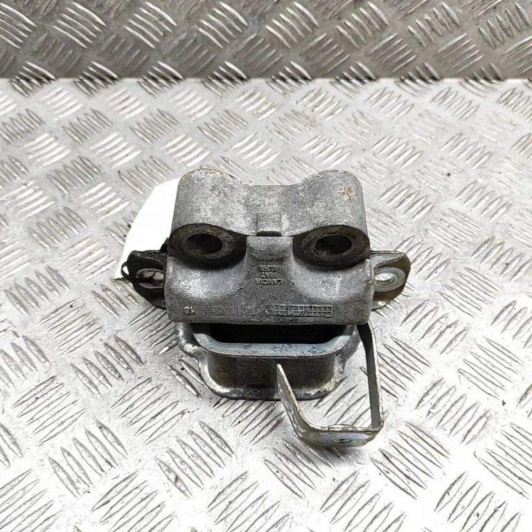 Dzinēja spilvens – Fiat Doblo (2010-2022)