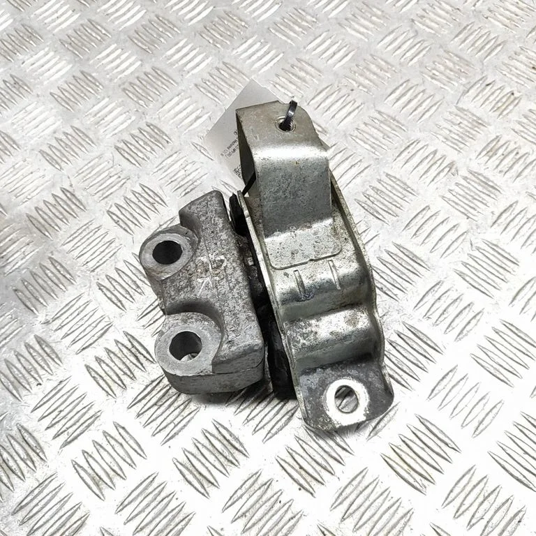 Dzinēja spilvens – Fiat Doblo (2010-2022)