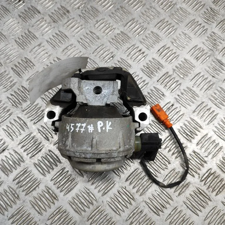 Dzinēja spilvens 4G0199381LG
