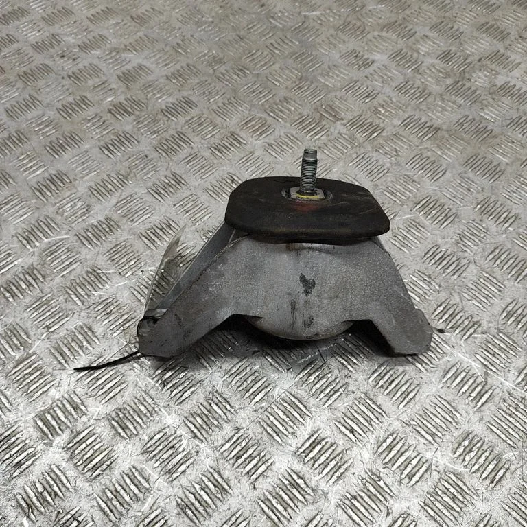 Dzinēja spilvens – Hyundai Tucson TL (2015-)