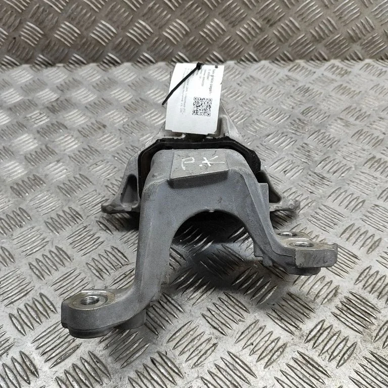 Engine mount bracket 50850TGHA02