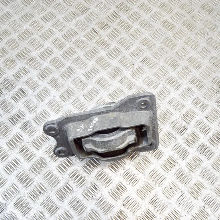 Dzinēja spilvens – Volvo XC90 (2014-)