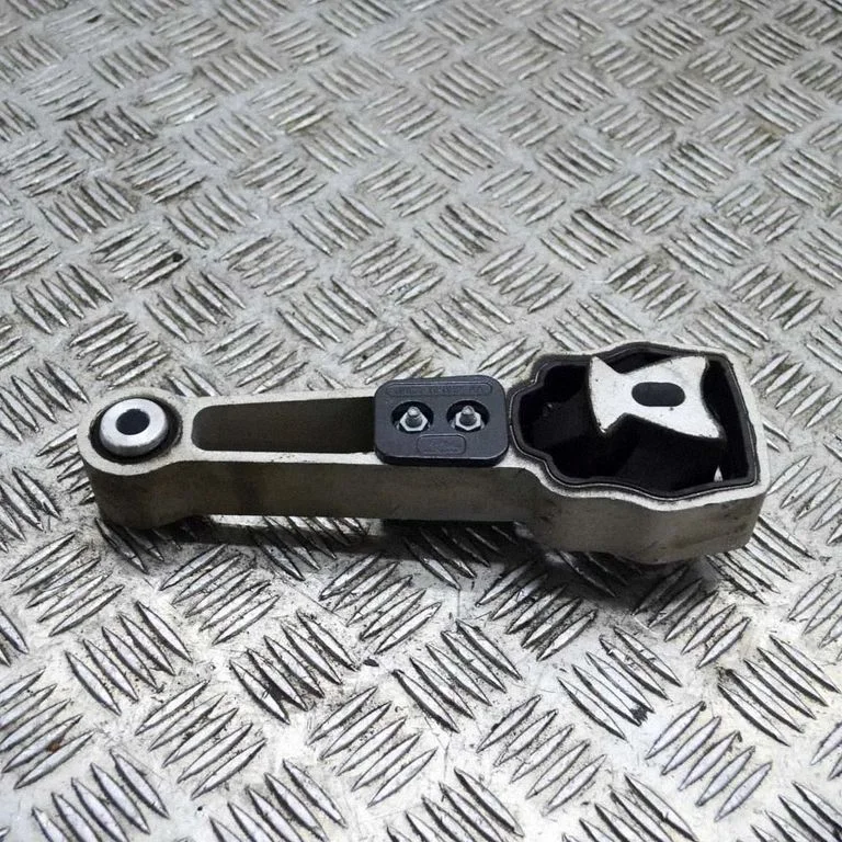 Engine mount bracket J9C36P082AA