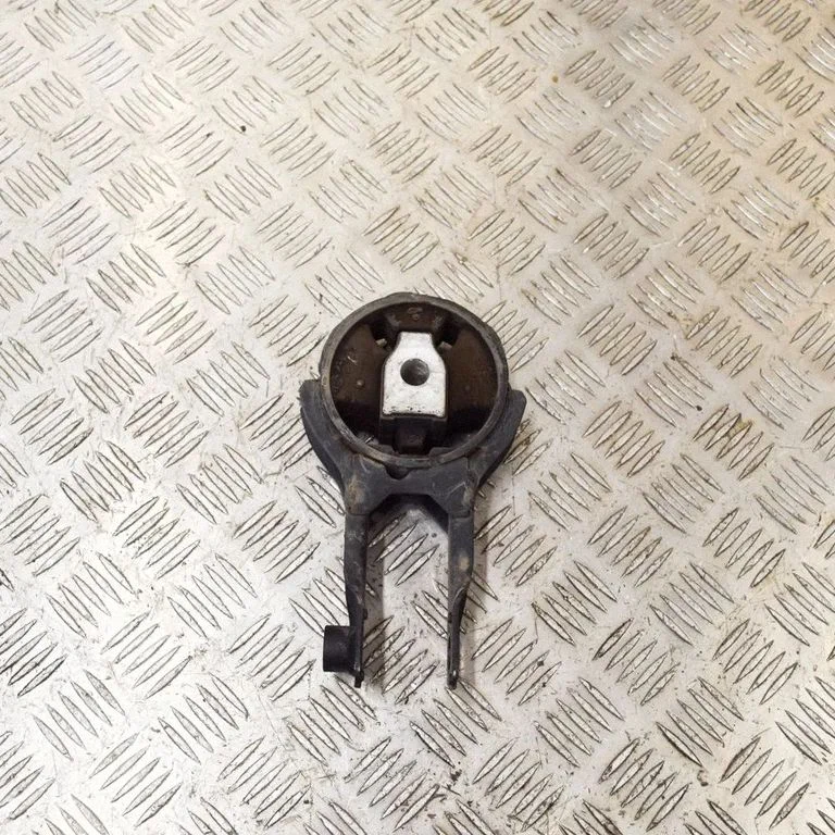 Dzinēja spilvens DA6T39040