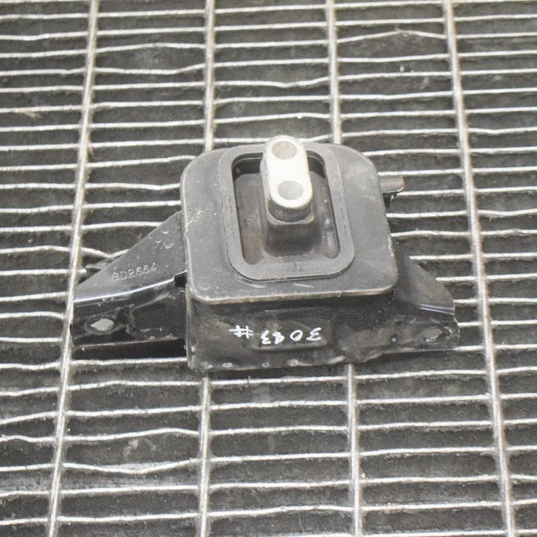 Dzinēja spilvens 21830G2000