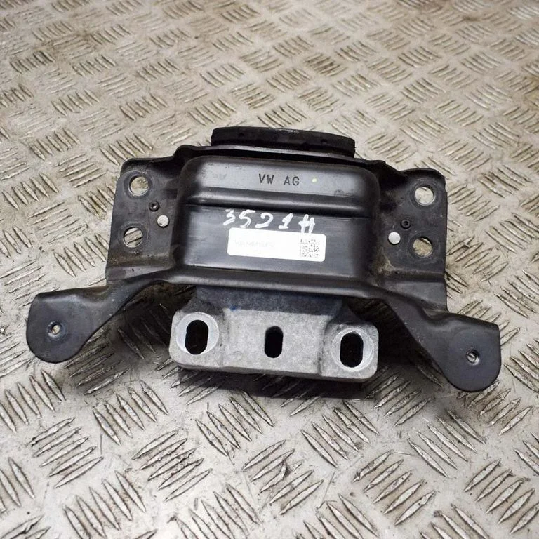 Dzinēja spilvens 5Q0199555BG
