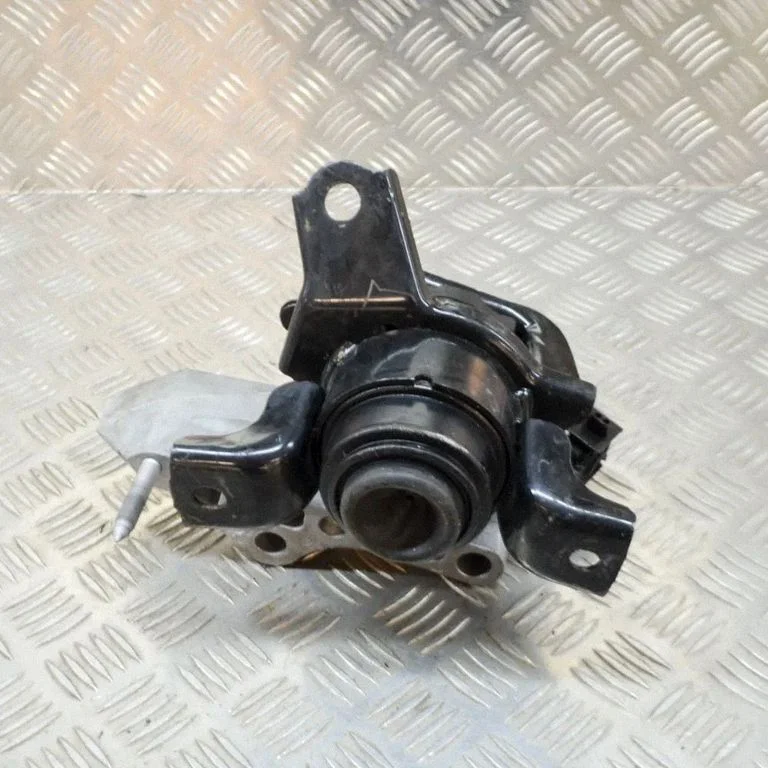 Dzinēja spilvens AVB3933