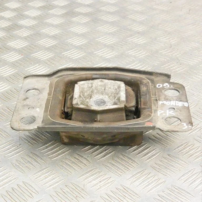 Dzinēja spilvens 7G917M121BA