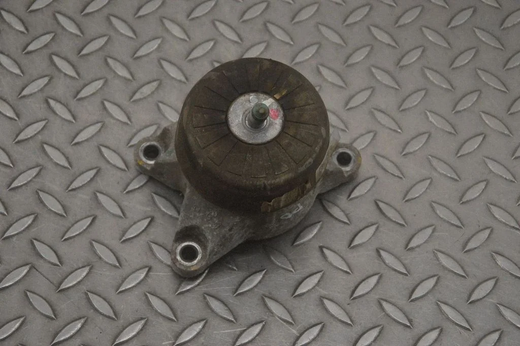 Dzinēja spilvens 21840J5500
