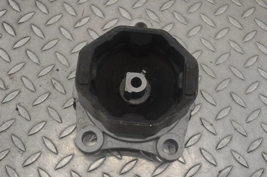 Dzinēja spilvens 31686896