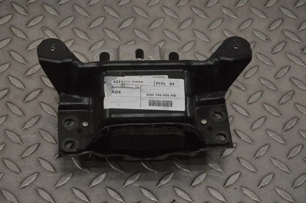 Dzinēja spilvens – Volkswagen T-Roc (2017-2025)