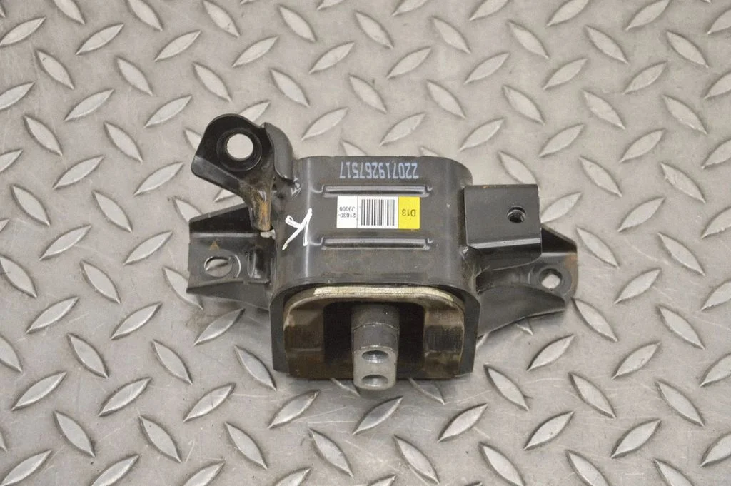 Dzinēja spilvens 21830J9000