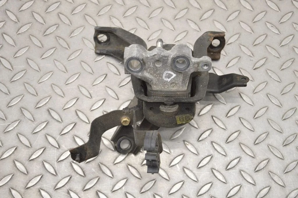 Dzinēja spilvens – labā