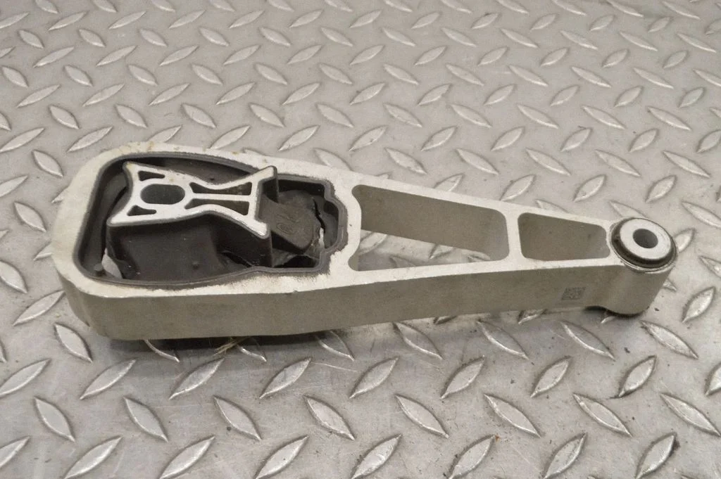 Dzinēja spilvens – Land Rover Range Rover Evoque L551 (2018-)