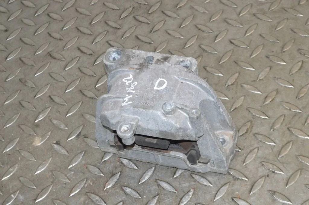 Dzinēja spilvens 1K0199262AM