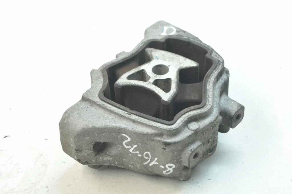 Engine mount bracket – right