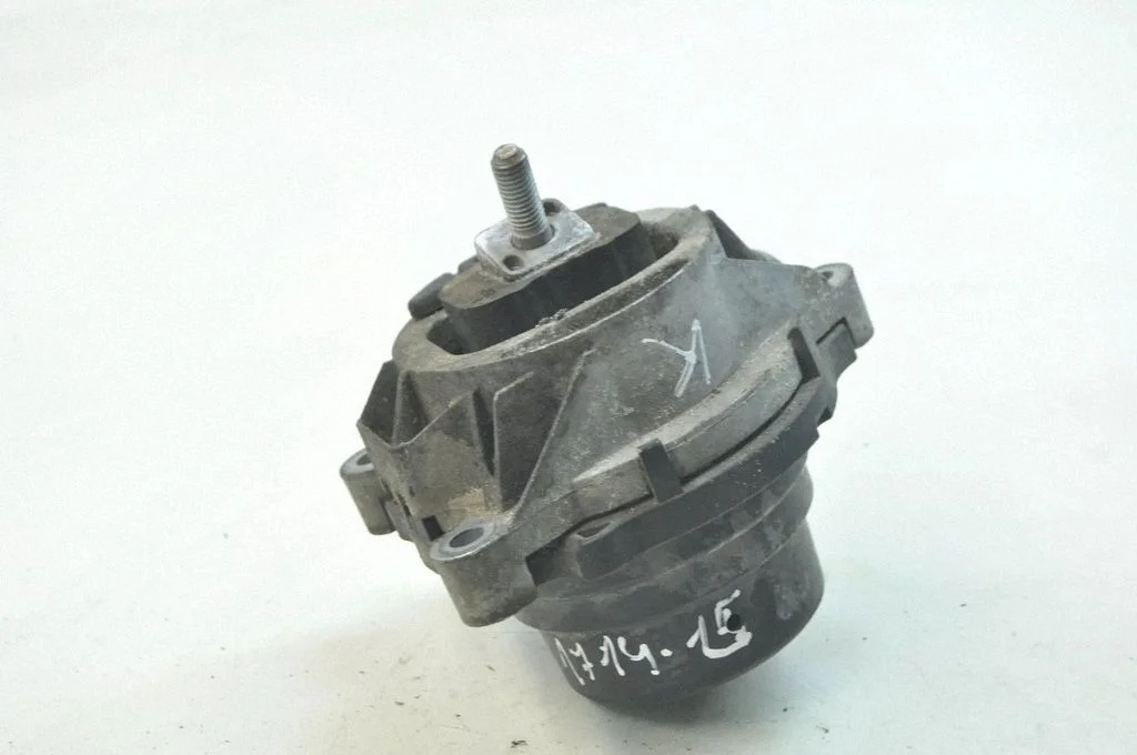 Dzinēja spilvens – BMW 3. sērija F30 F35 F31 (2012-2018)