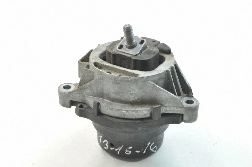 Dzinēja spilvens – BMW 3. sērija F30 F35 F31 (2012-2018)