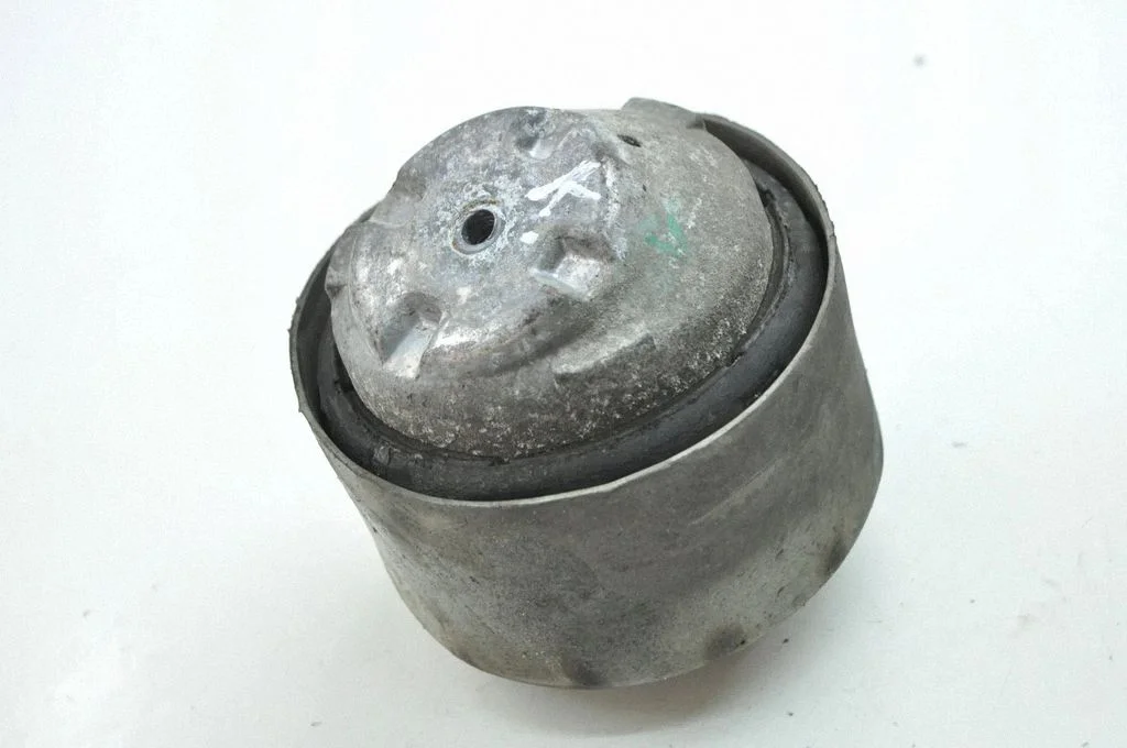 Dzinēja spilvens – Mercedes-Benz CLC klase CL203 (2008-2011)