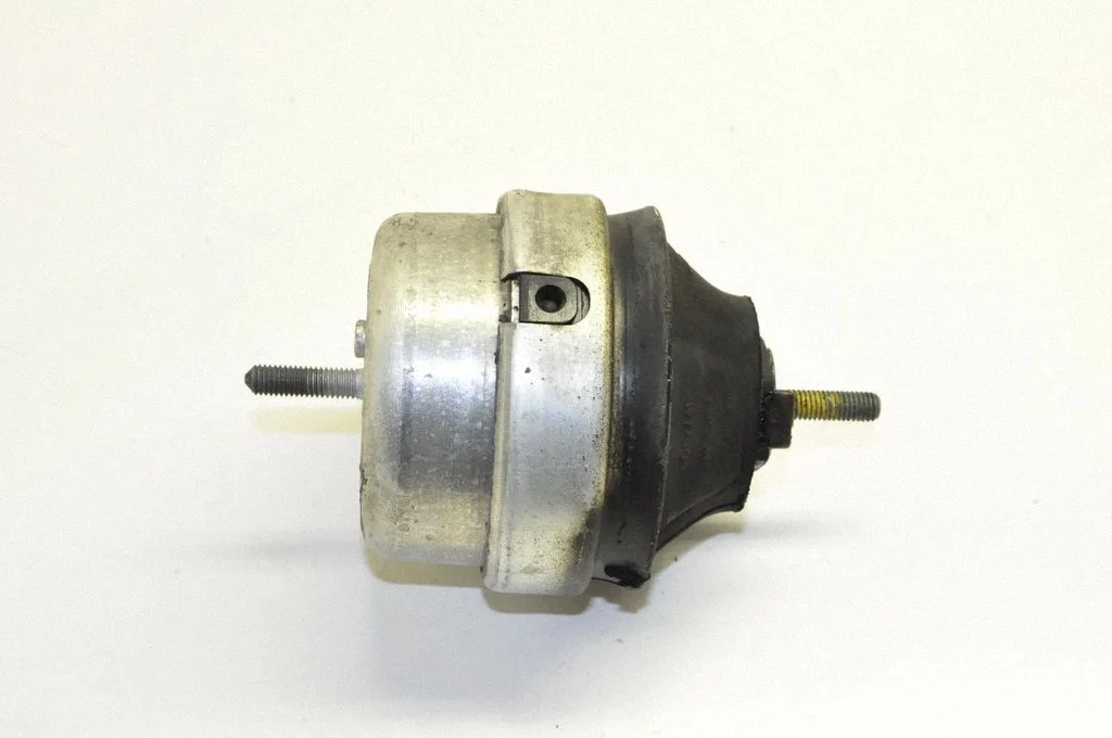 Mootoripadi – Hyundai Tiburon (2002-2009), parem