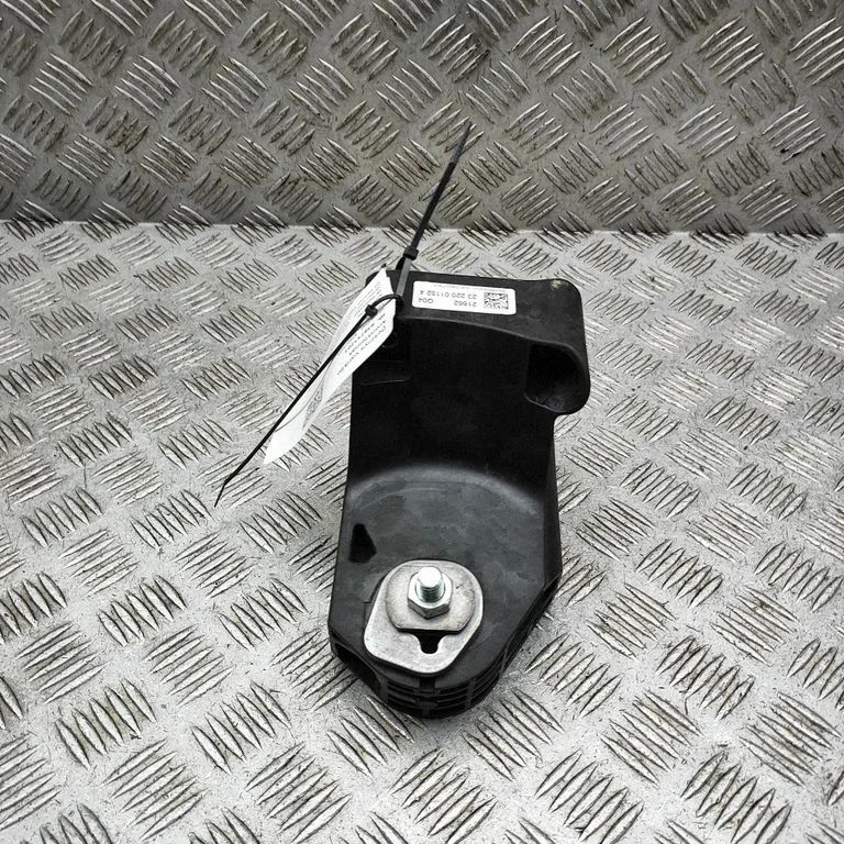 Dzinēja stiprinājuma kronšteins A6542236300