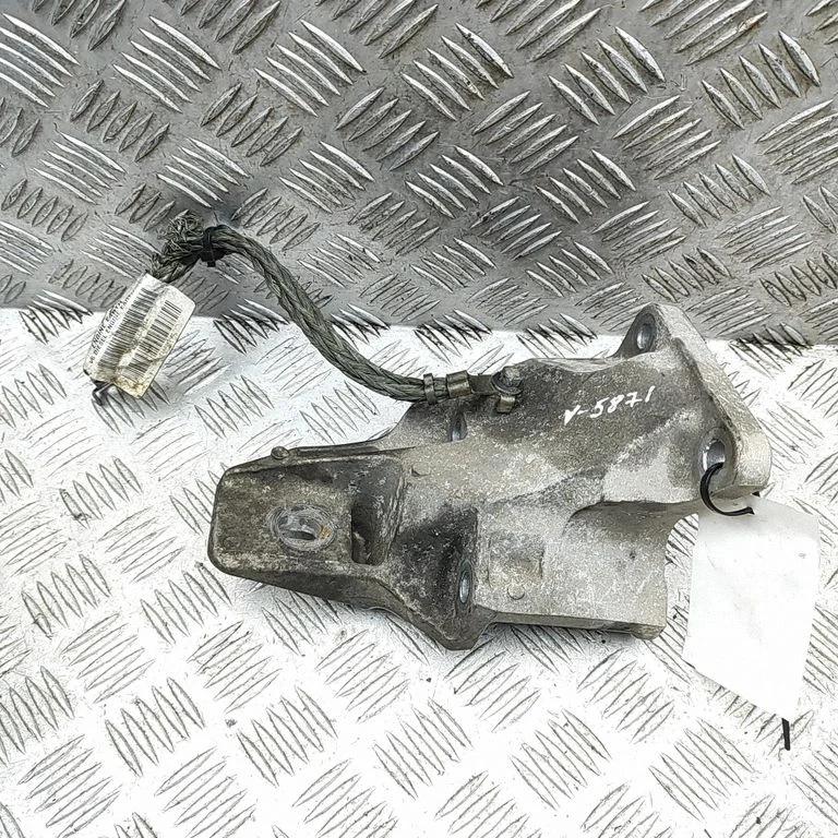 Dzinēja stiprinājuma kronšteins – Land Rover Range Rover Sport L494 (2013-)