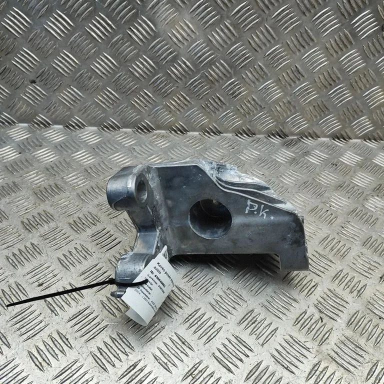 Dzinēja stiprinājuma kronšteins 85E199603
