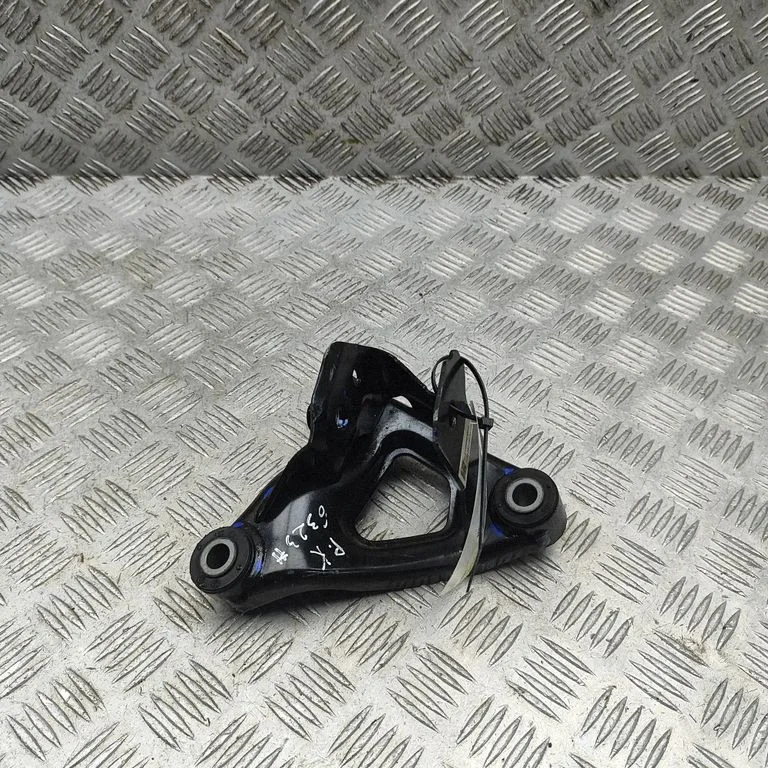 Engine mounting bracket 111023300C