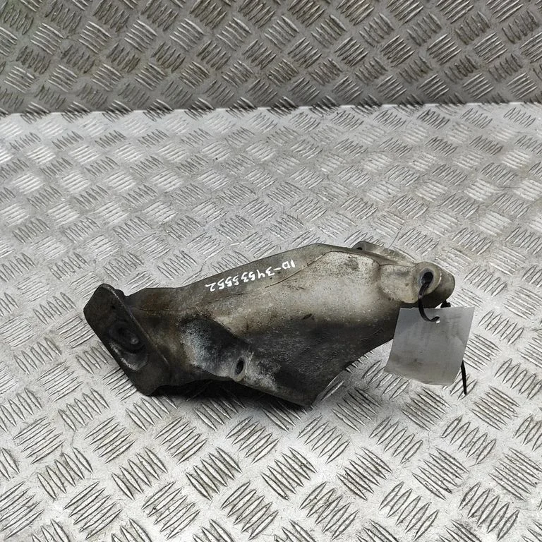 Dzinēja stiprinājuma kronšteins – BMW X5 E70 (2006-2013)