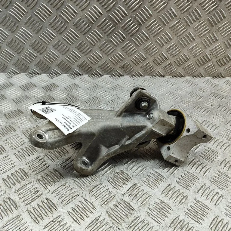 Engine mounting bracket 9J1399514B