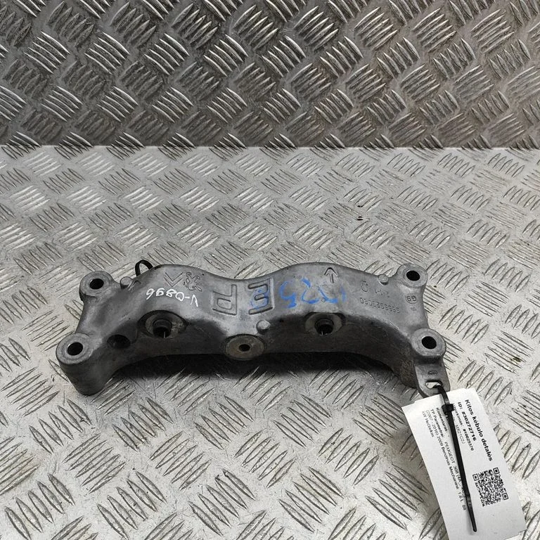 Engine mounting bracket – Peugeot 308 (2007-2013)