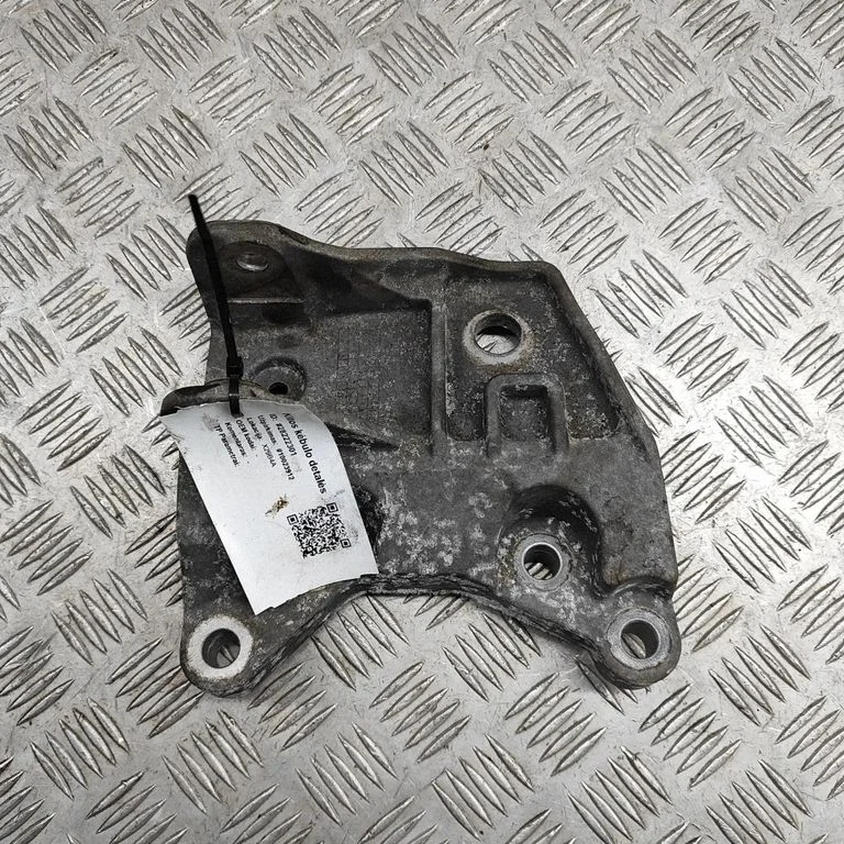 Dzinēja stiprinājuma kronšteins – Land Rover Range Rover Evoque L538 (2011-2018)