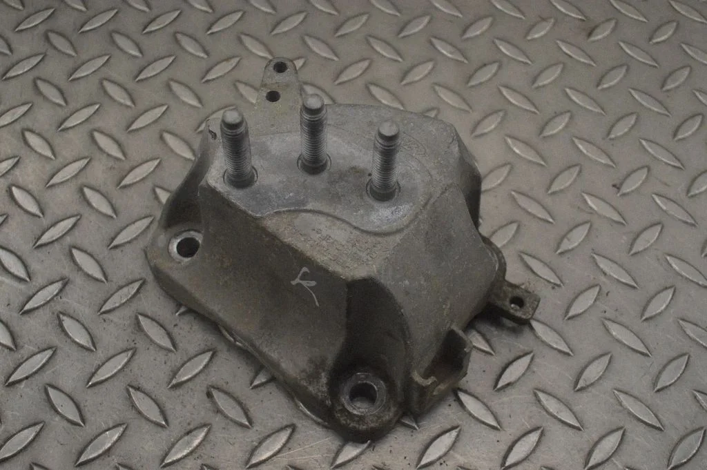 Mootori kinnituskronstein H1BG7M125AB